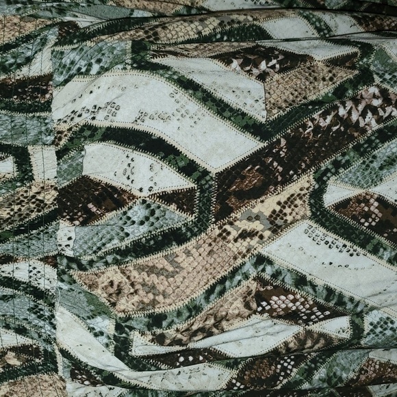 H & M Animal Print Mock Neck Dress Size 10 - Picture 2 of 4